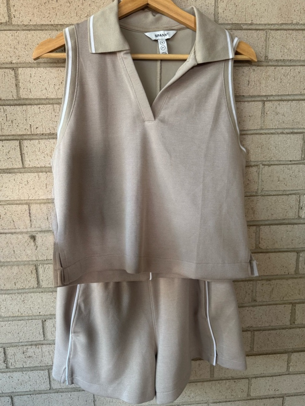 SPANX AirEssentials Pique Beige Knit Polo Tank & Shorts Set Small Travel